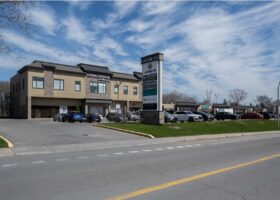 Private Doctor Laval (Sainte-Dorothée)